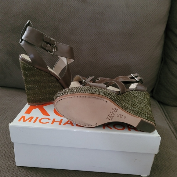 Michael Kors Westby Brown/Olive Green Wedge Shoes - Picture 3 of 7
